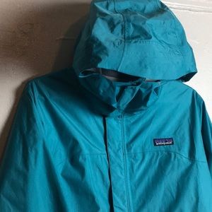 Women’s Patagonia rain jacket